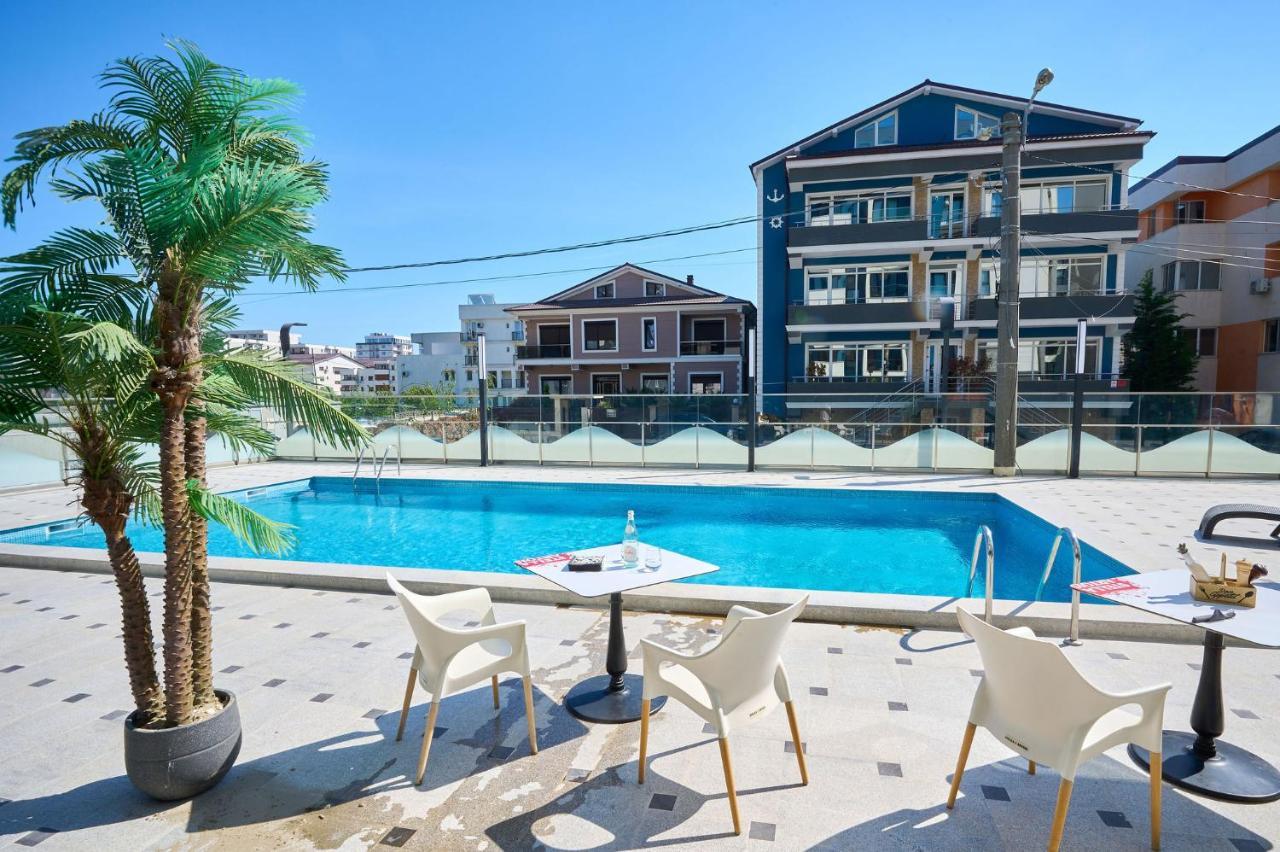 Blue Ocean In Nord10 Pool Mamaia